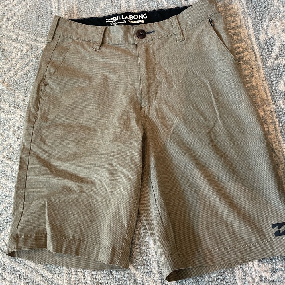 Billabong submersible short